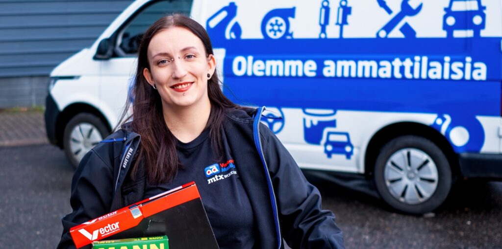 Varaosamaailma panostaa myyjien koulutukseen